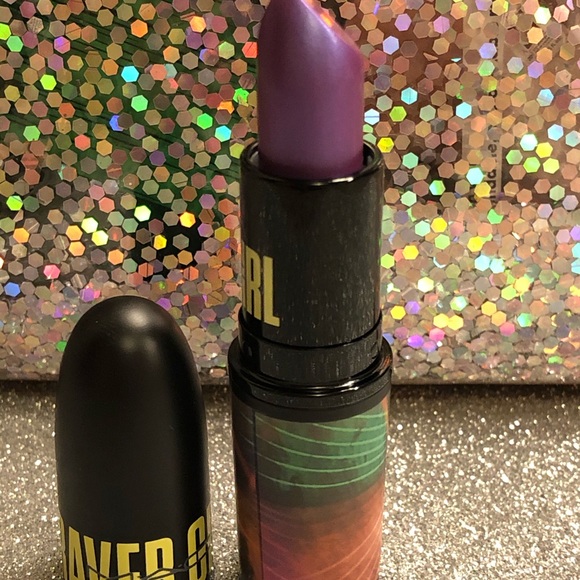 BNIB! MAC Frost Lipstick π In RAVE CHIC ! πππ - Picture 4 of 5